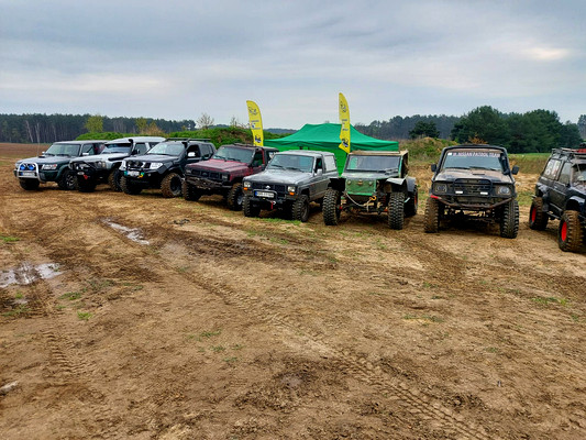 BaD BoY 4x4 Trzcianka "Minionki na Bezdrożach" Bagiennie Zmagania PART
